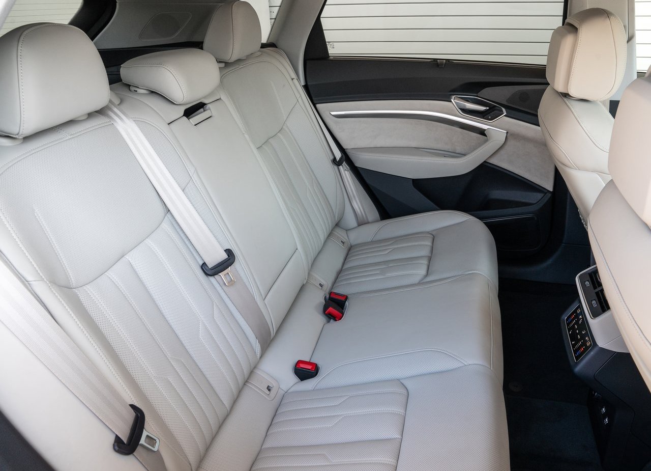 2020 - AUDI E-TRON US VERSION, foto 31