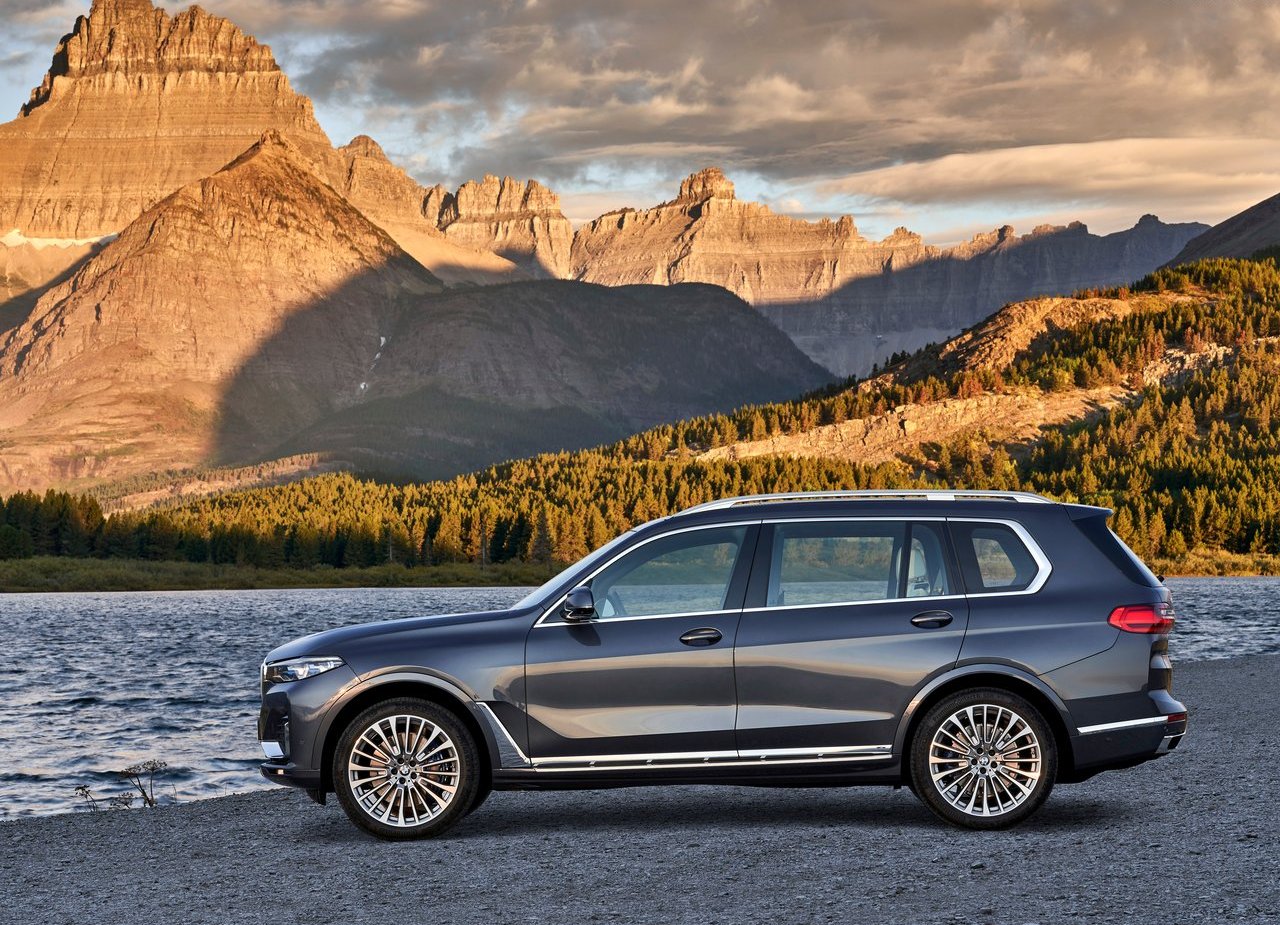 2019 - BMW X7, foto 74