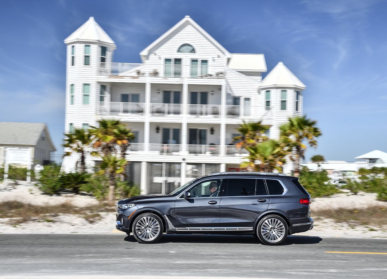 2019 - BMW X7, foto 89