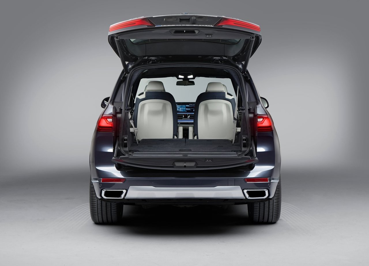 2019 - BMW X7, foto 162
