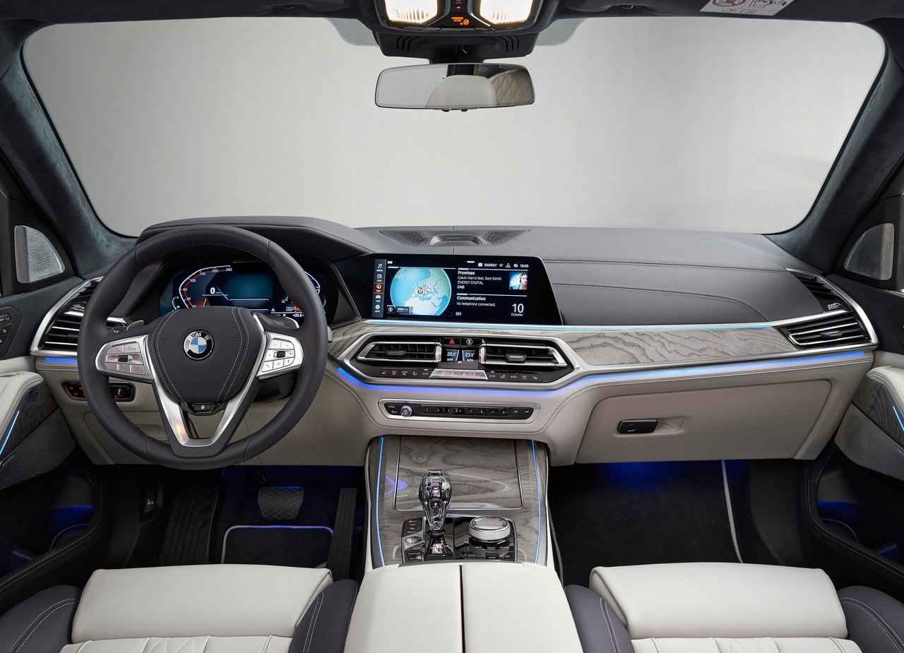 2019 - BMW X7, foto 172