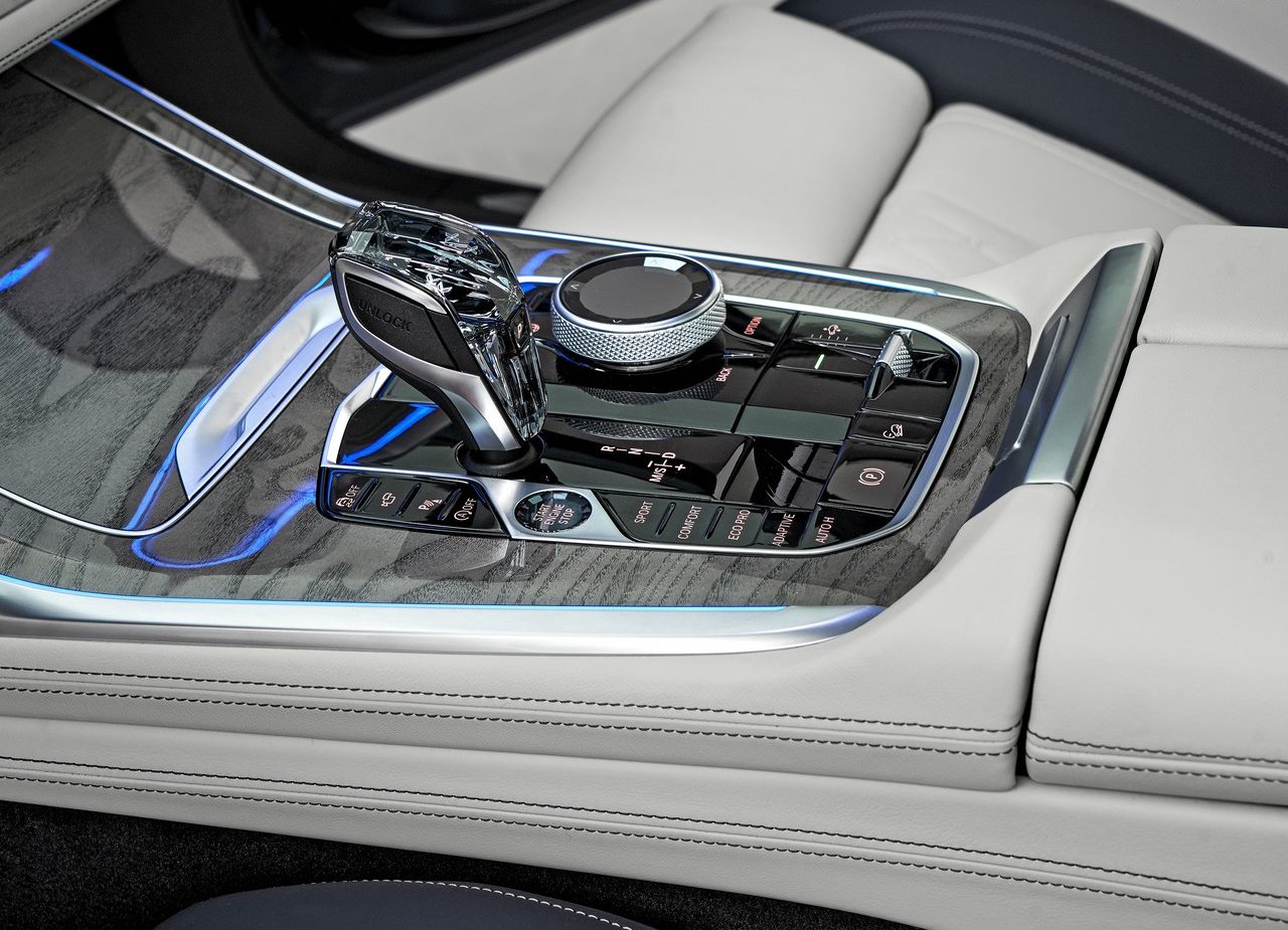 2019 - BMW X7, foto 177