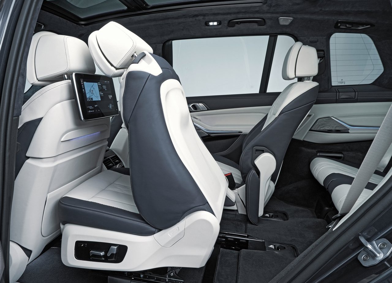 2019 - BMW X7, foto 181