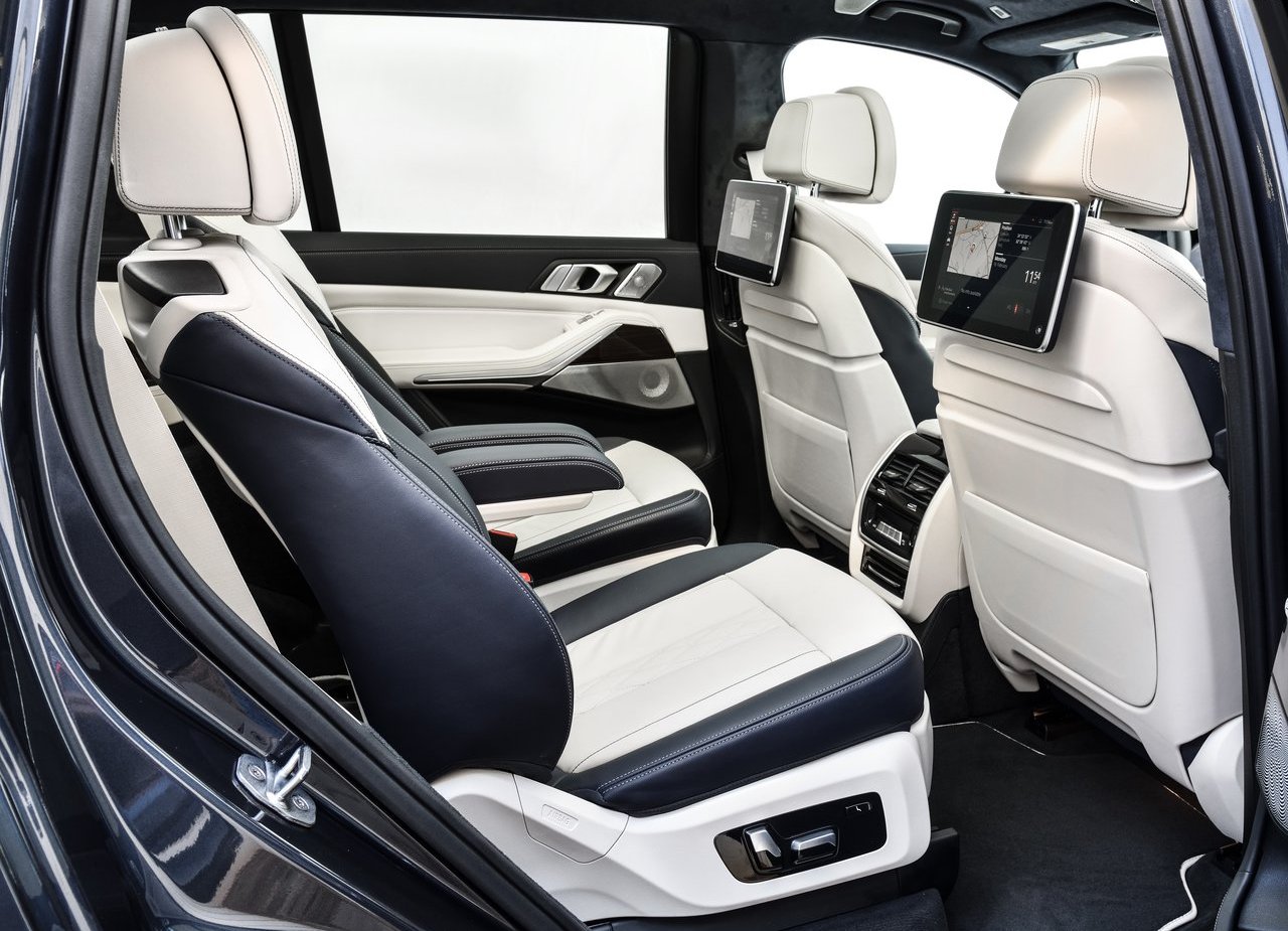 2019 - BMW X7, foto 185