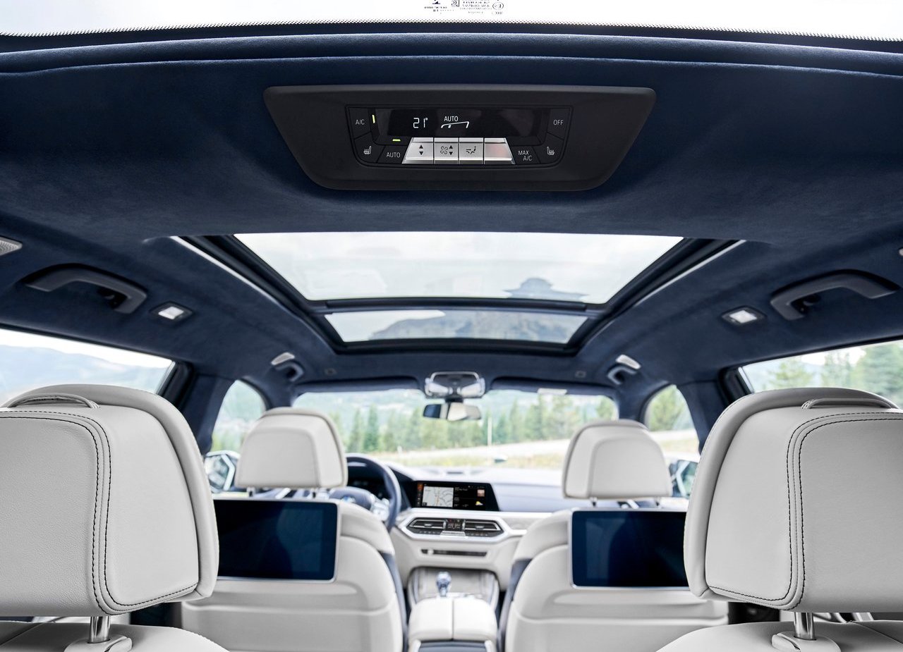 2019 - BMW X7, foto 202