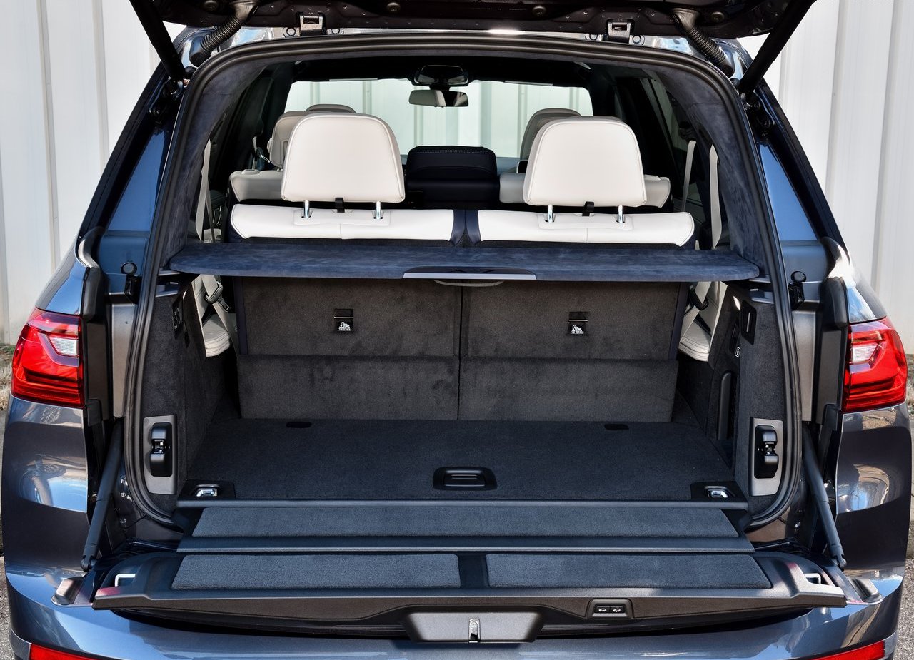 2019 - BMW X7, foto 215