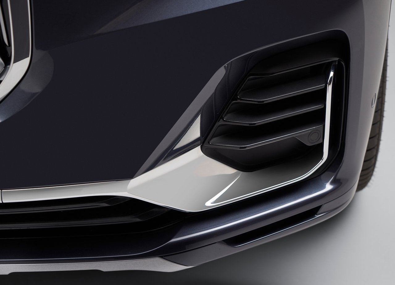 2019 - BMW X7, foto 228