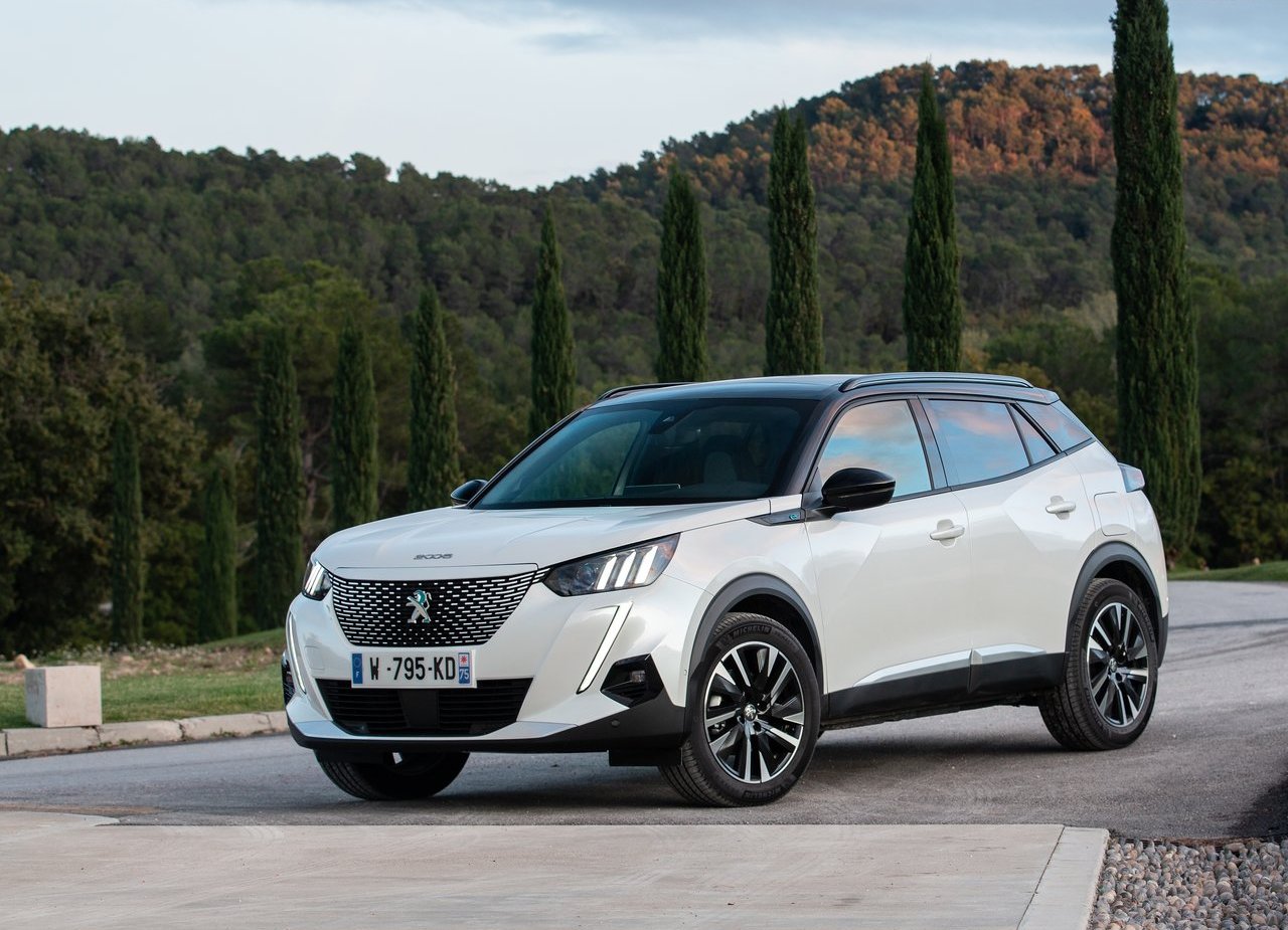 2020 - PEUGEOT E-2008, foto 1