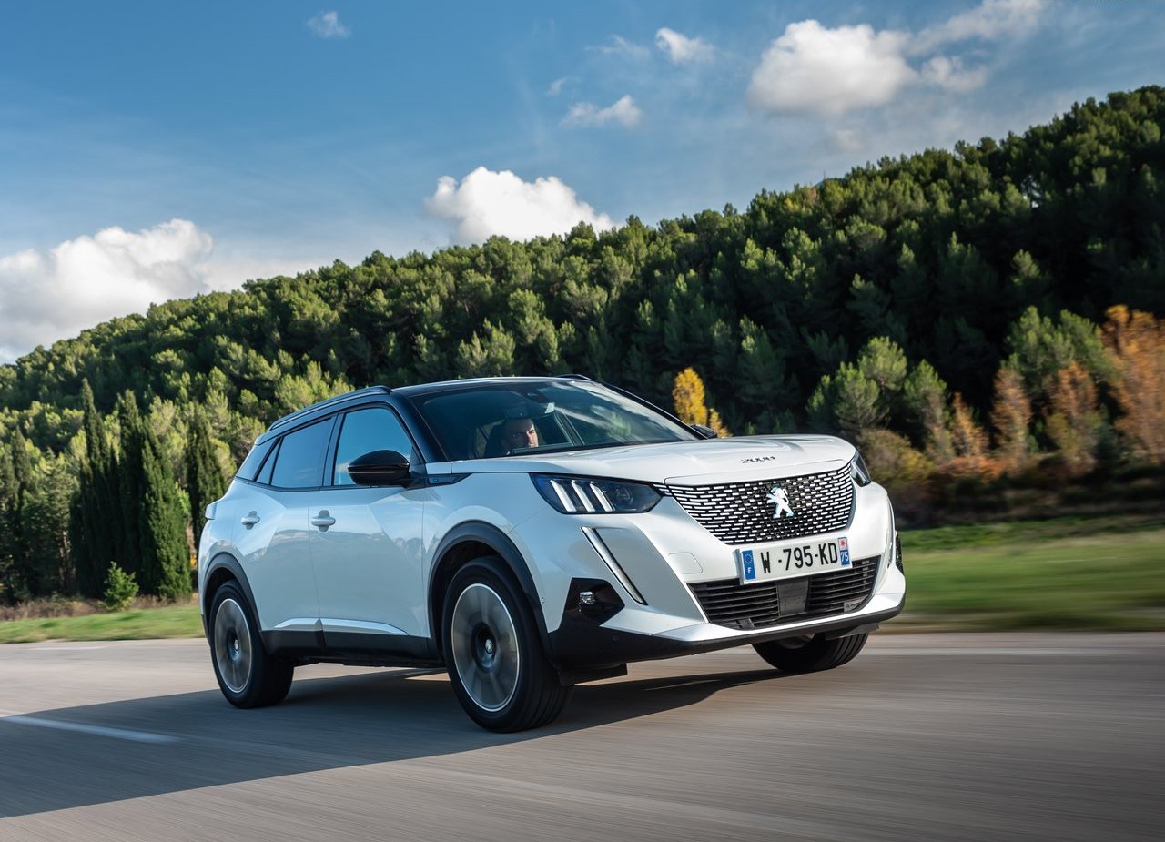 2020 - PEUGEOT E-2008, foto 14