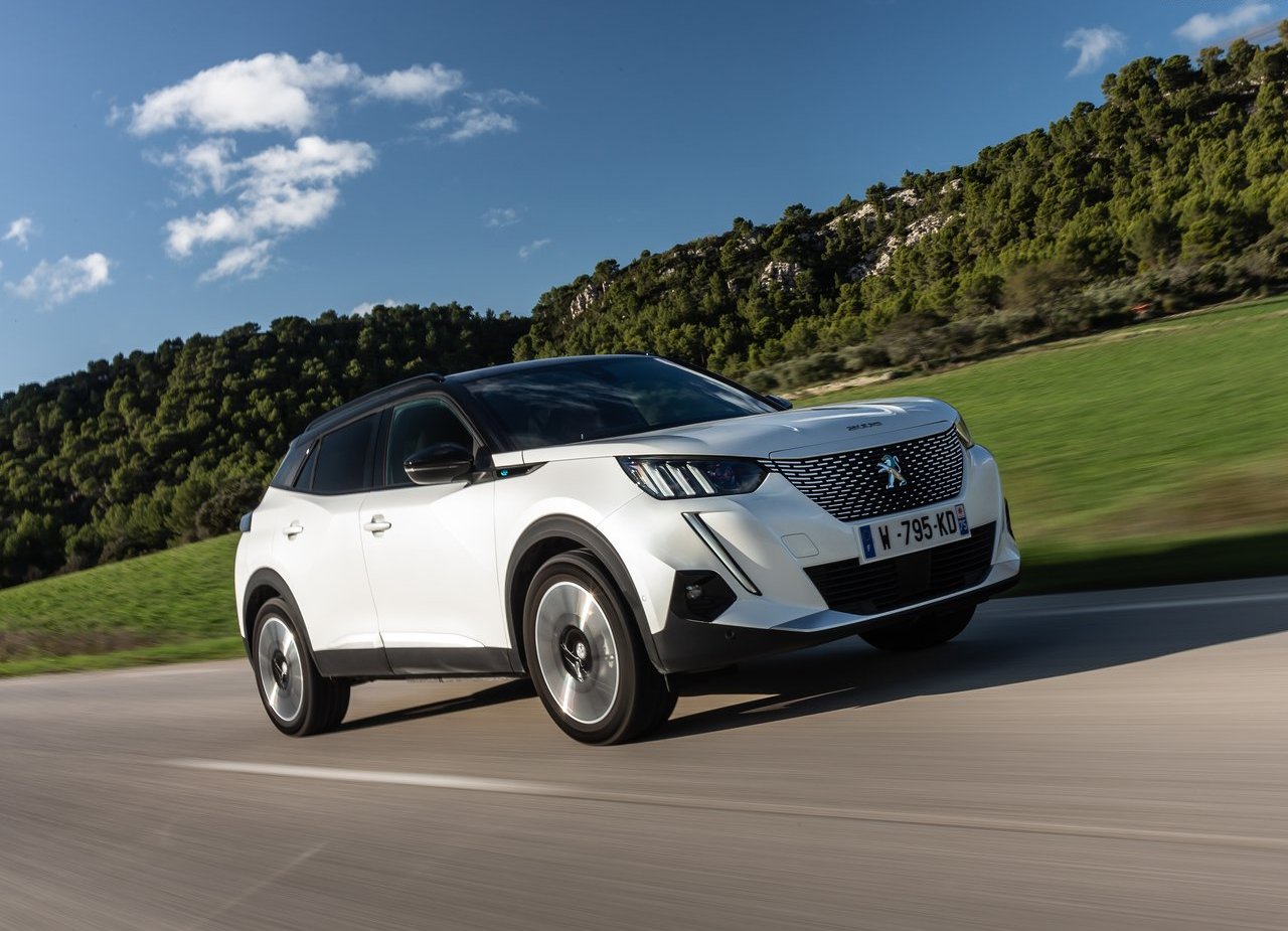 2020 - PEUGEOT E-2008, foto 15