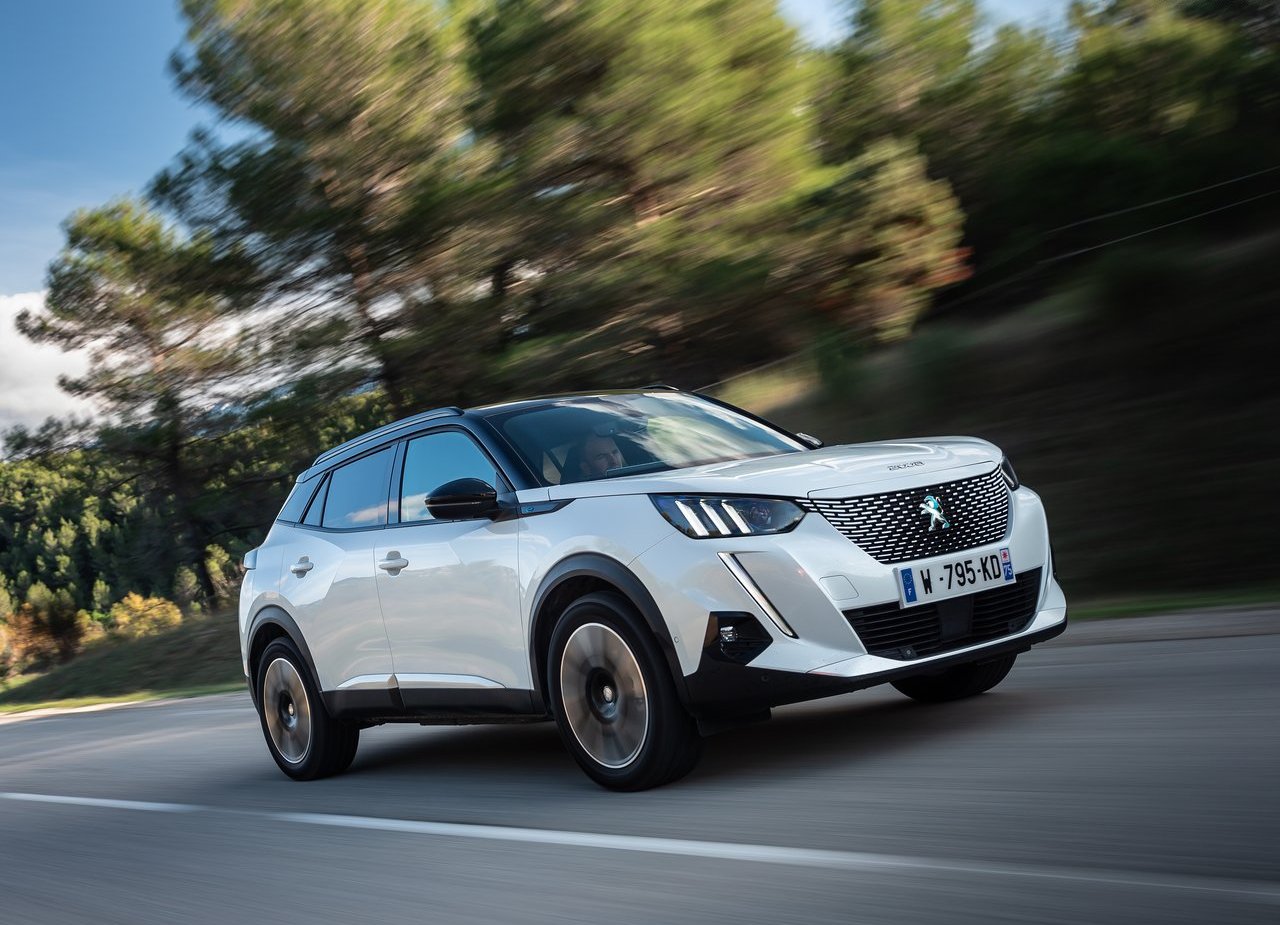 2020 - PEUGEOT E-2008, foto 17