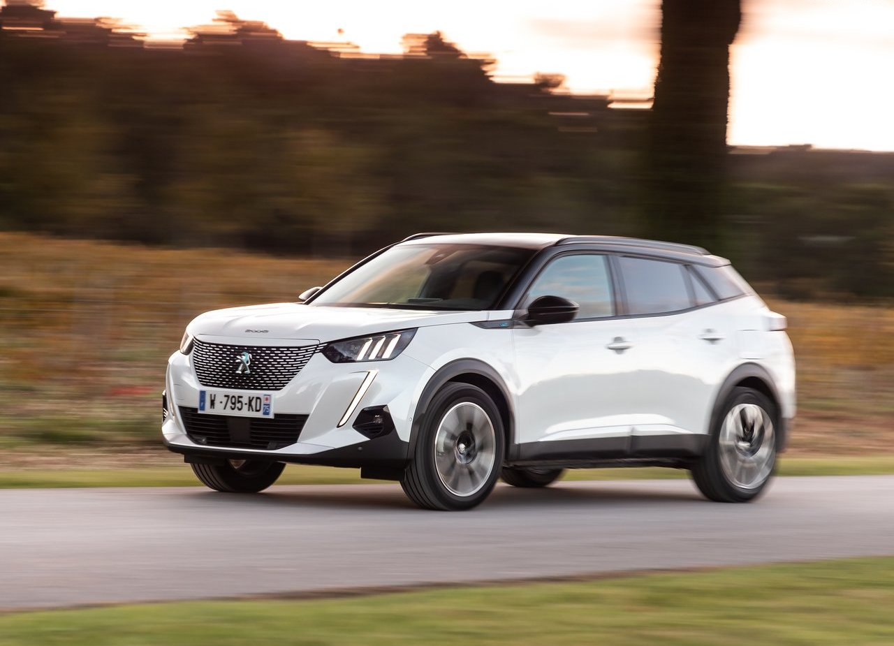 2020 - PEUGEOT E-2008, foto 18