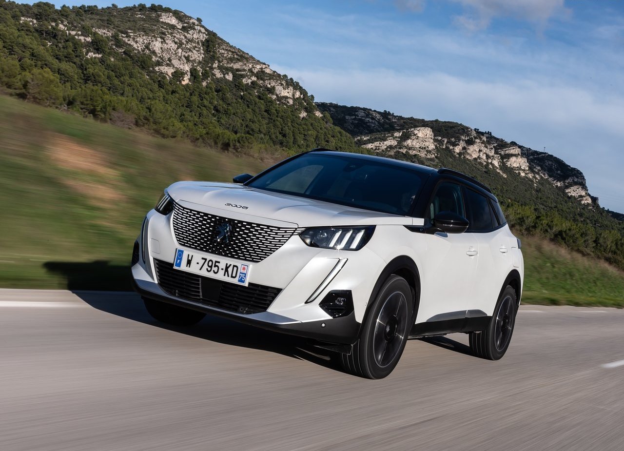 2020 - PEUGEOT E-2008, foto 19