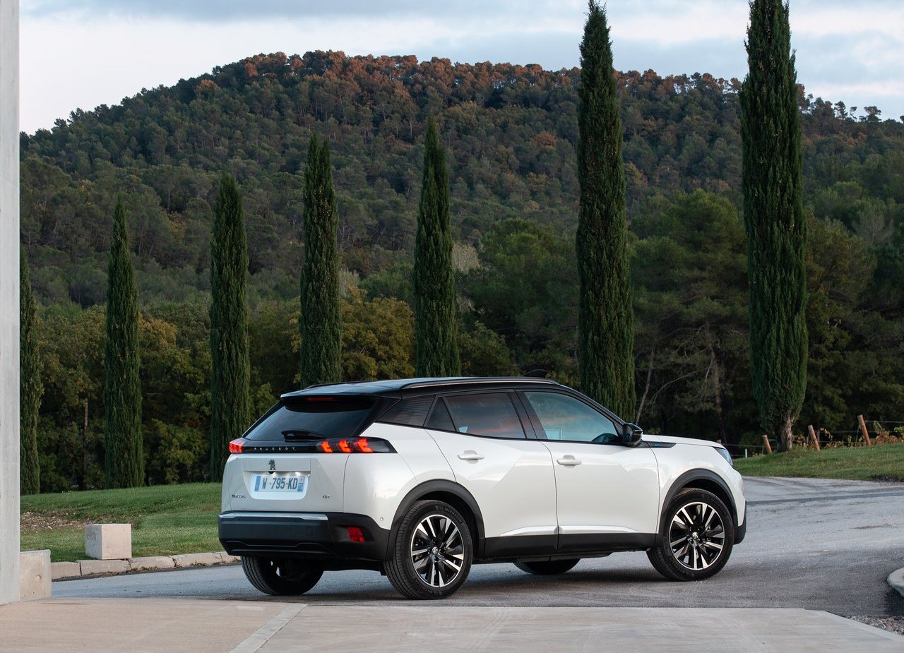 2020 - PEUGEOT E-2008, foto 25