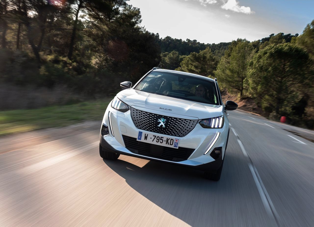 2020 - PEUGEOT E-2008, foto 34