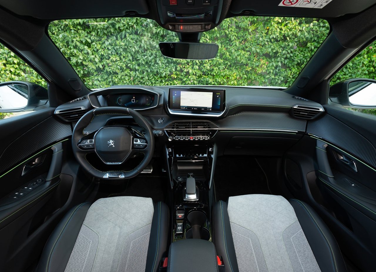 2020 - PEUGEOT E-2008, foto 47