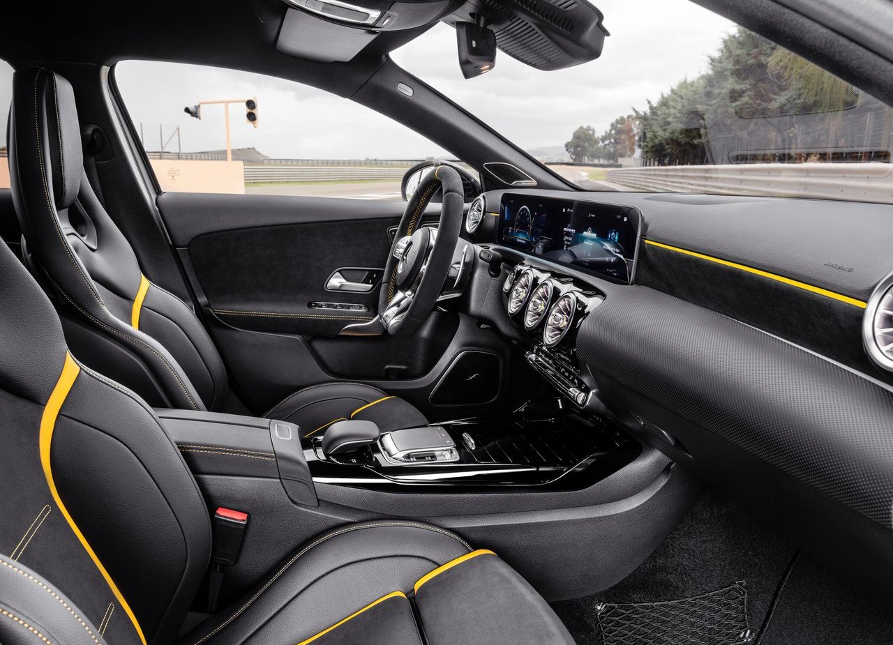 MERCEDES-AMG A 45, foto 35