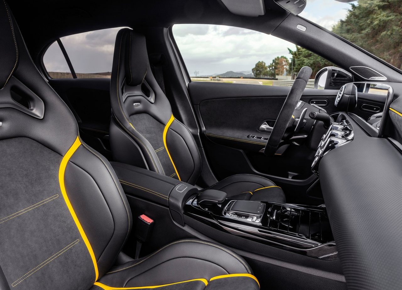 MERCEDES-AMG A 45, foto 36