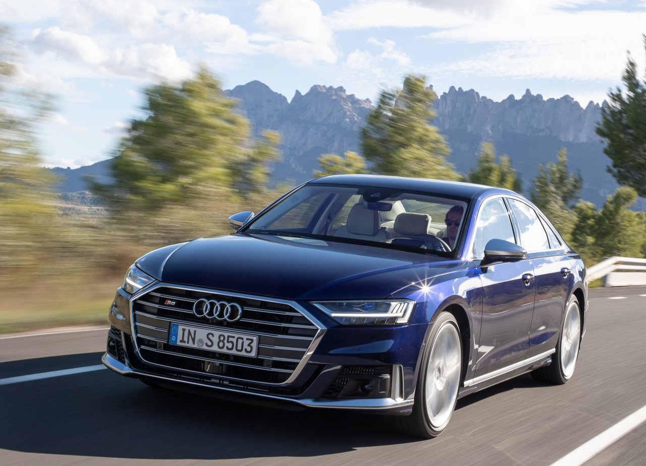 2020 - AUDI S8, foto 15