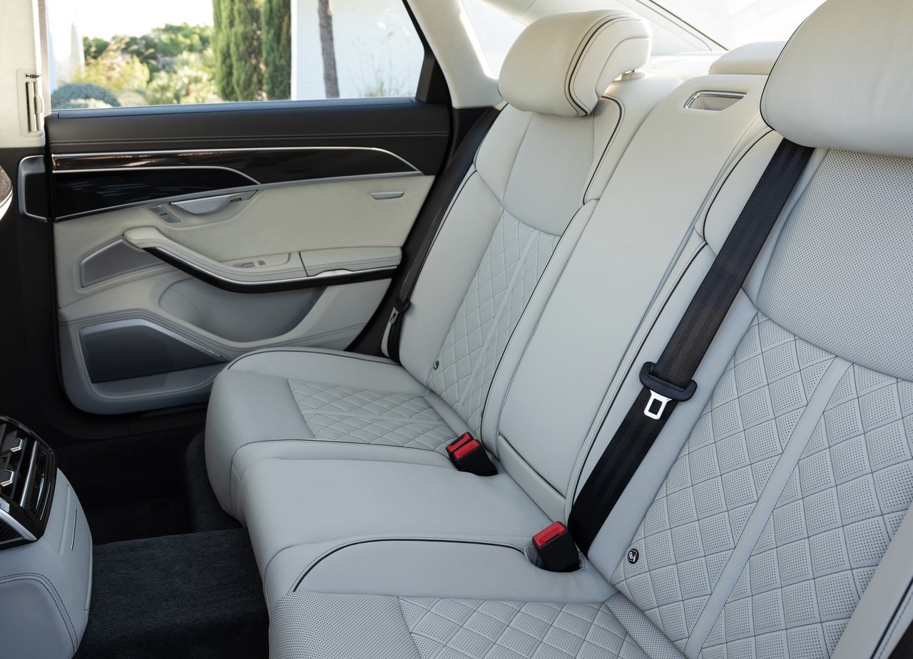 2020 - AUDI S8, foto 60
