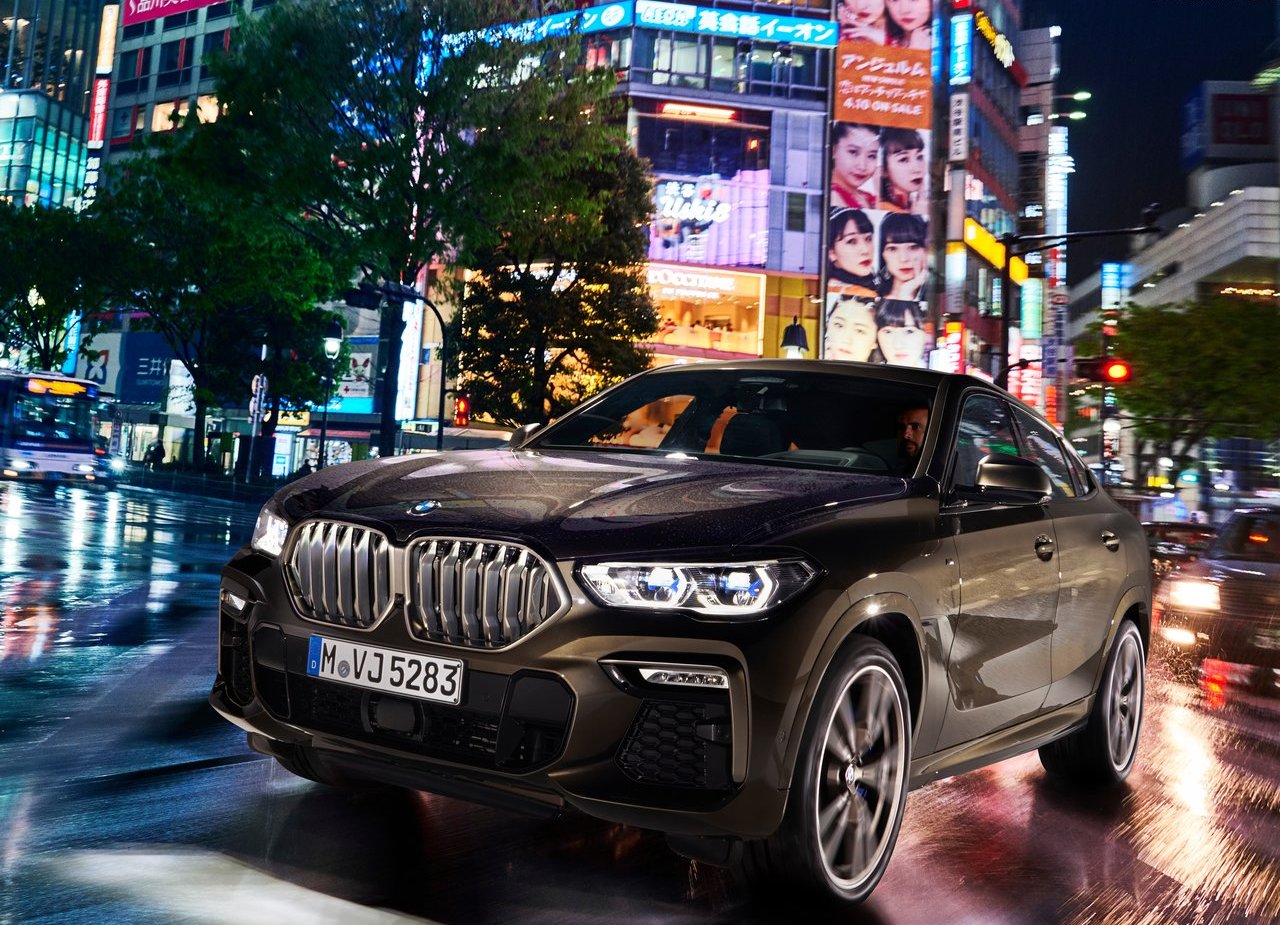 BMW X6 M50i, foto 12