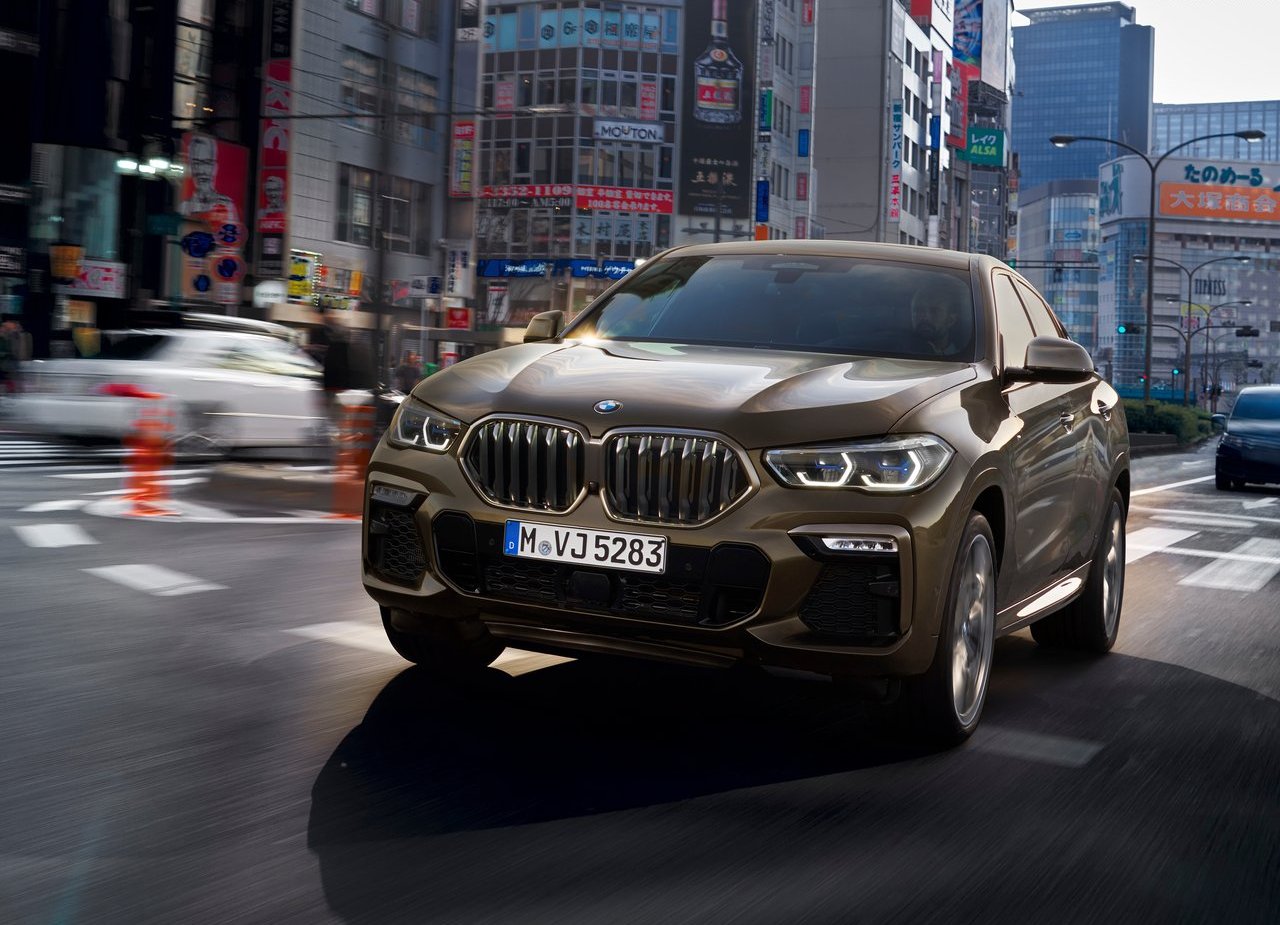 BMW X6 M50i, foto 14