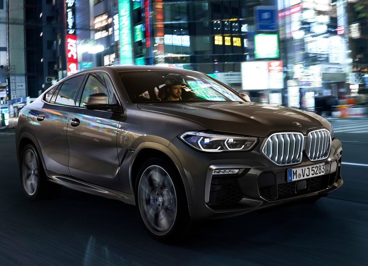 BMW X6 M50i, foto 16