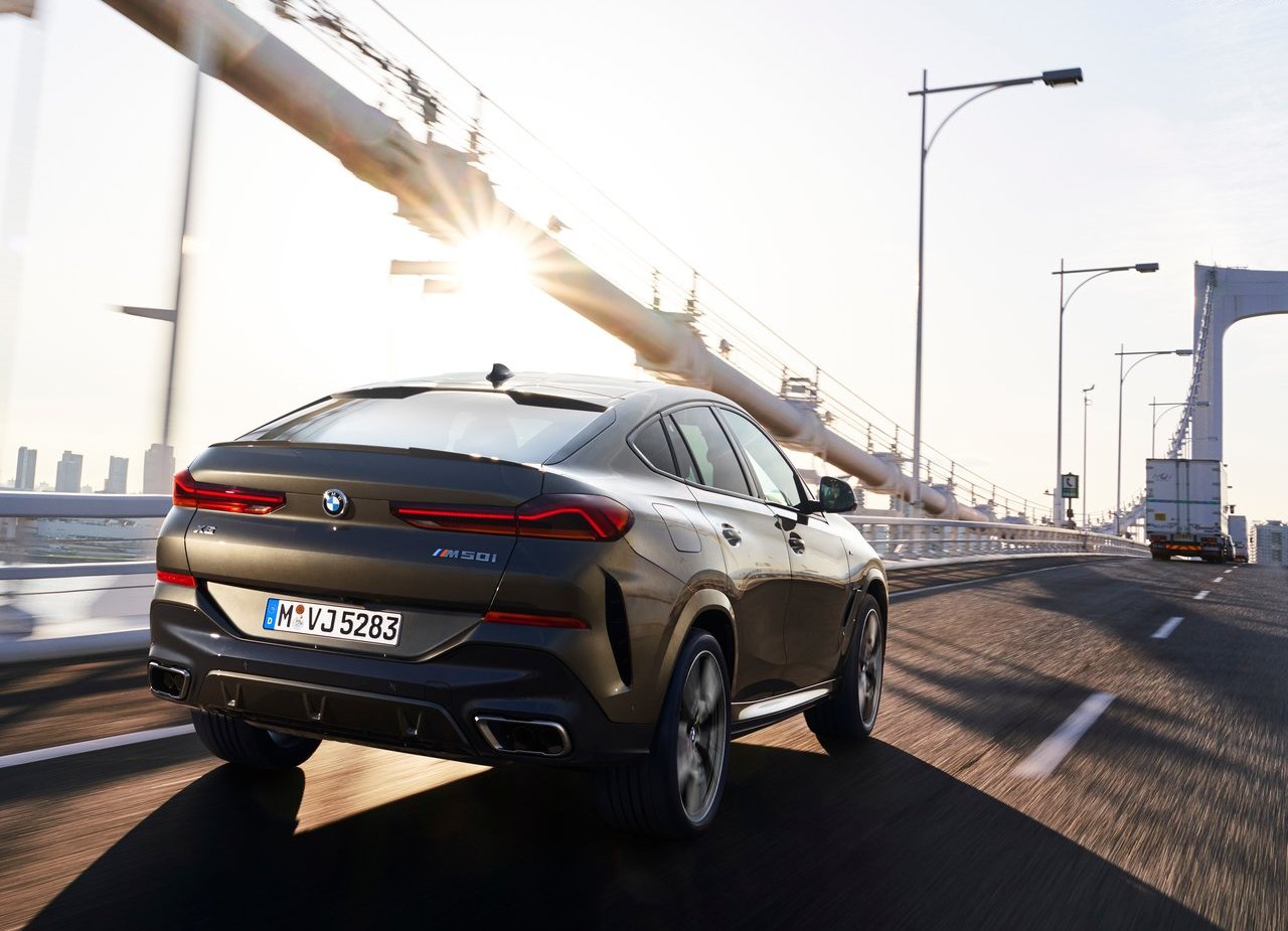 BMW X6 M50i, foto 26