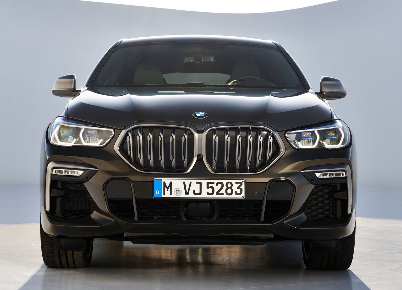 BMW X6 M50i, foto 29