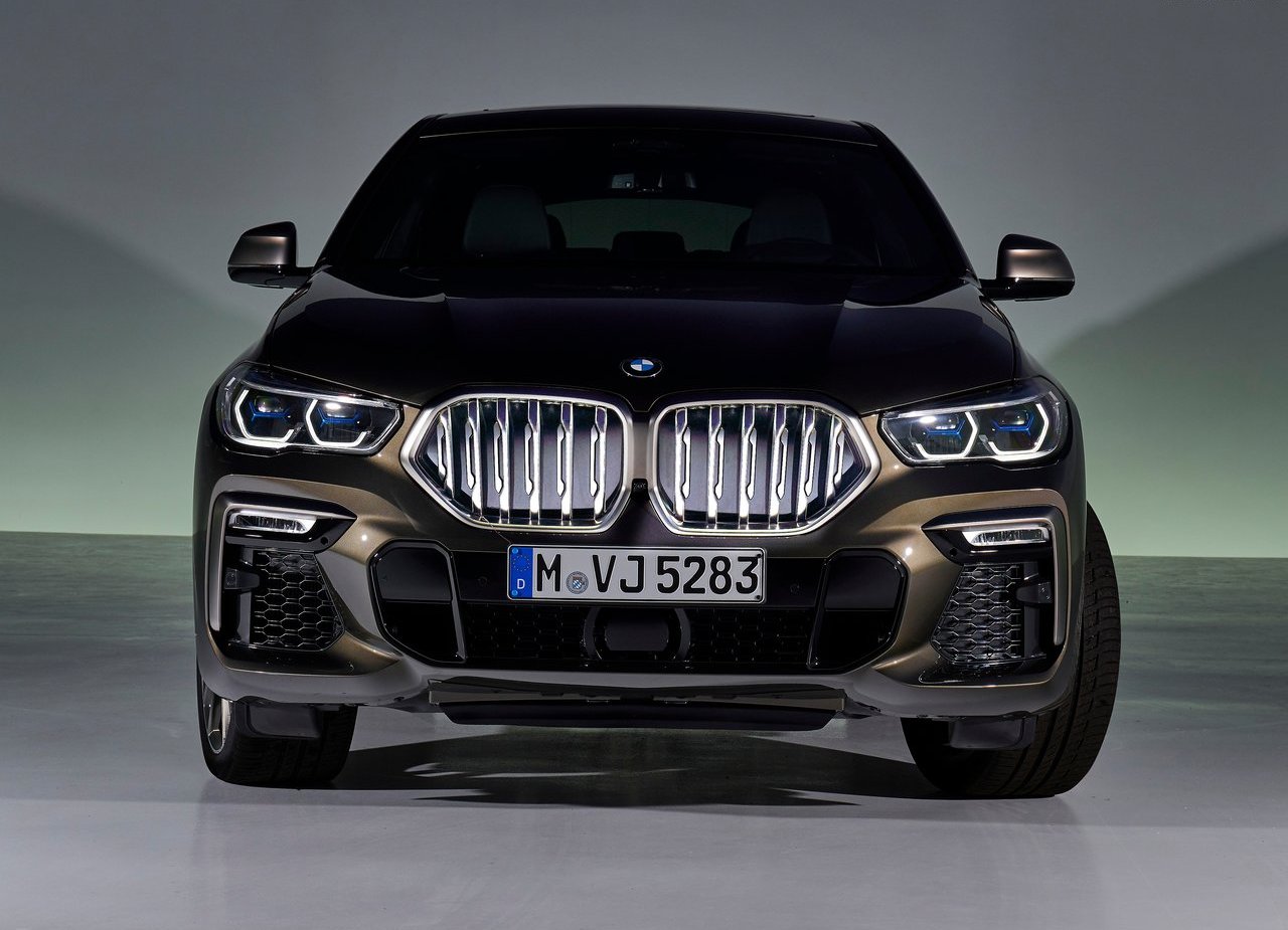 BMW X6 M50i, foto 30