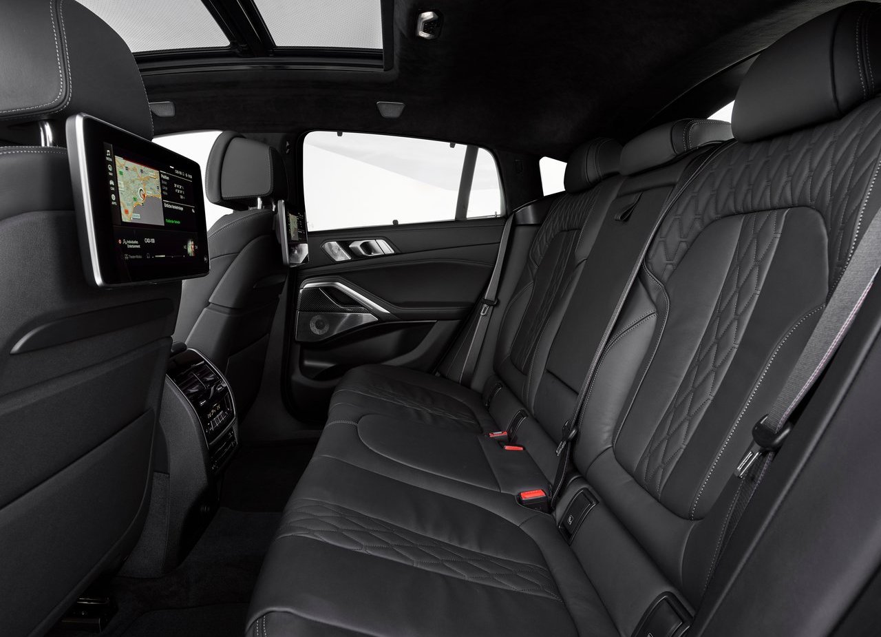 BMW X6 M50i, foto 37
