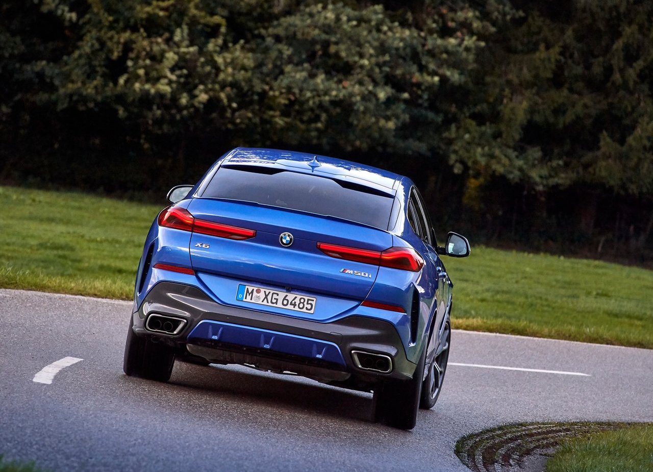 BMW X6 M50i, foto 106