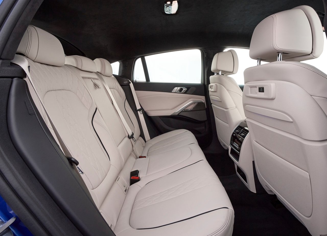 BMW X6 M50i, foto 116