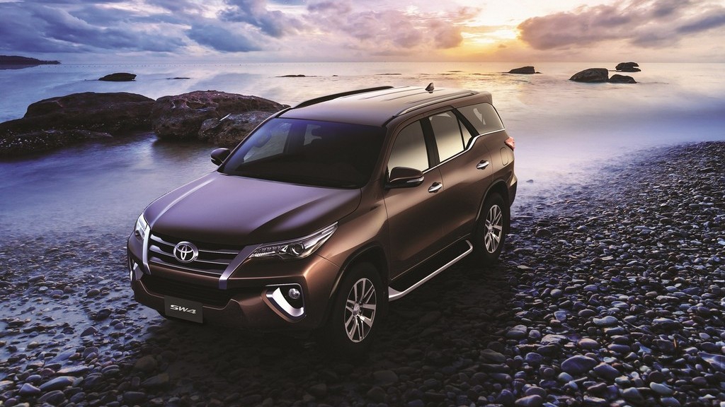 TOYOTA HILUX & SW4, foto 27
