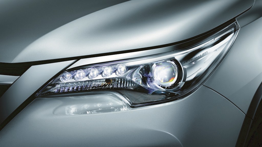 TOYOTA HILUX & SW4, foto 39