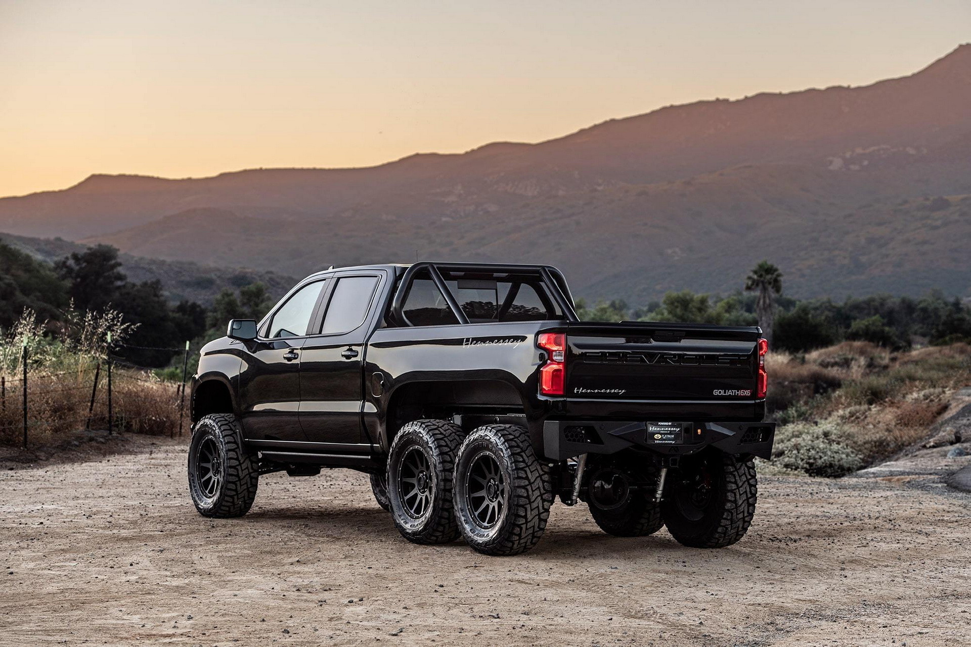 CHEVROLET SILVERADO GOLIATH 6X6 BY HENNESSEY, foto 2
