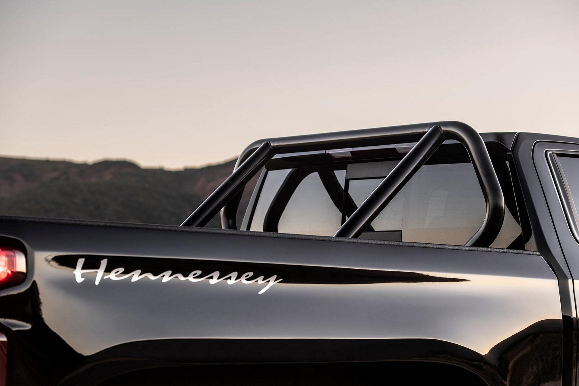 CHEVROLET SILVERADO GOLIATH 6X6 BY HENNESSEY, foto 7