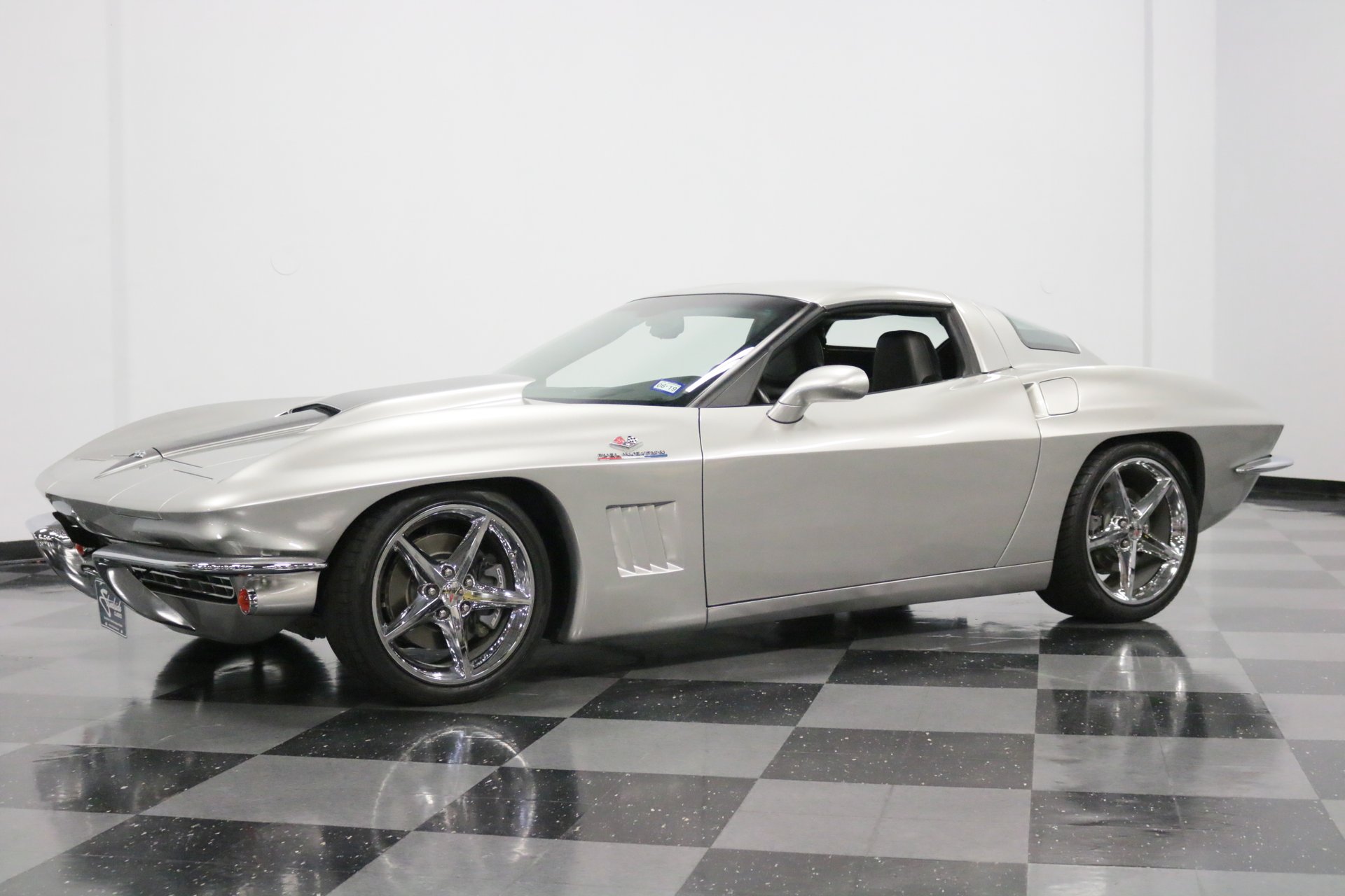 CHEVROLET CORVETTE C2 BY KARL KUSTOMS, foto 2