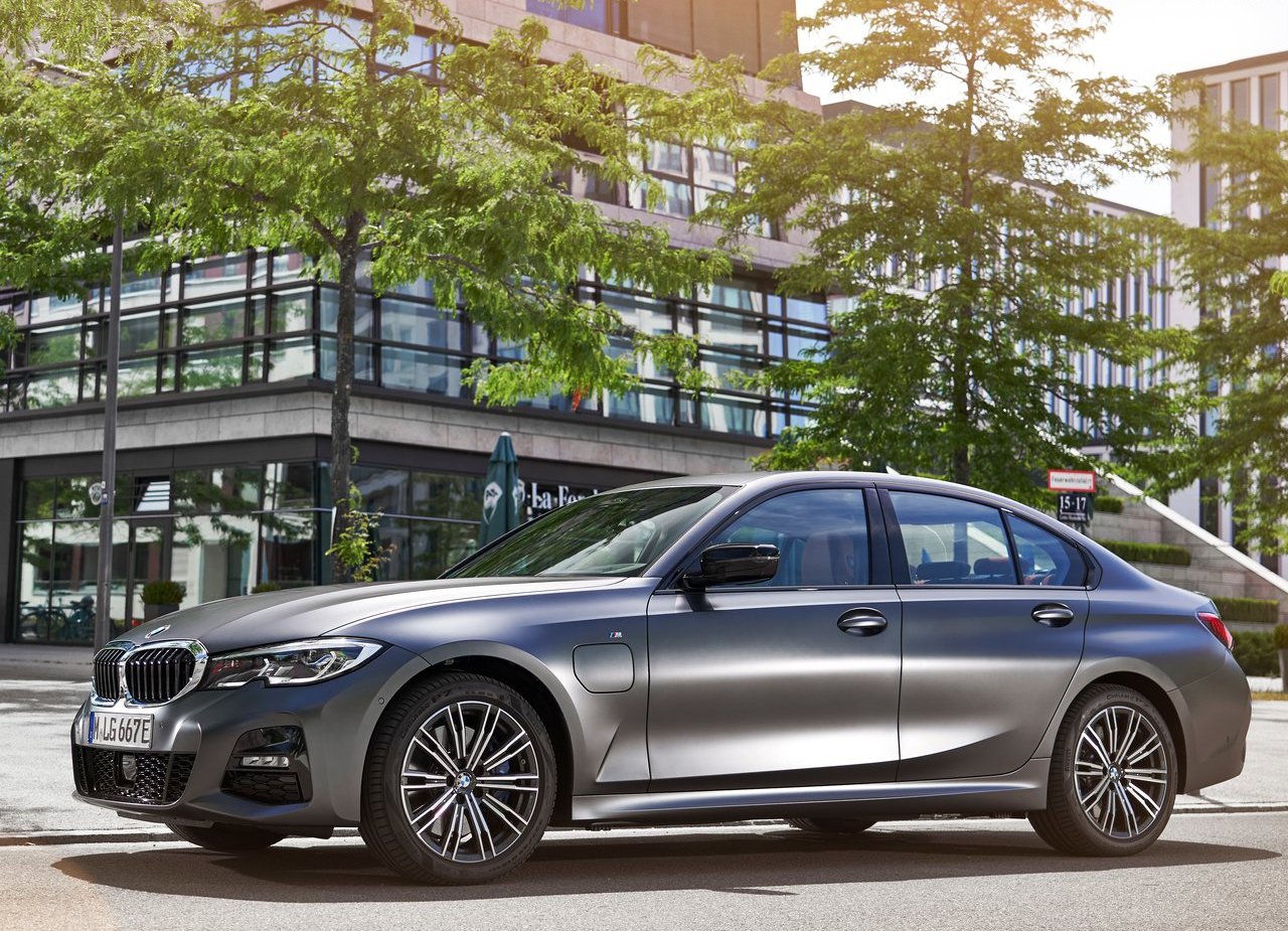 2019 - BMW 330e SEDAN, foto 8