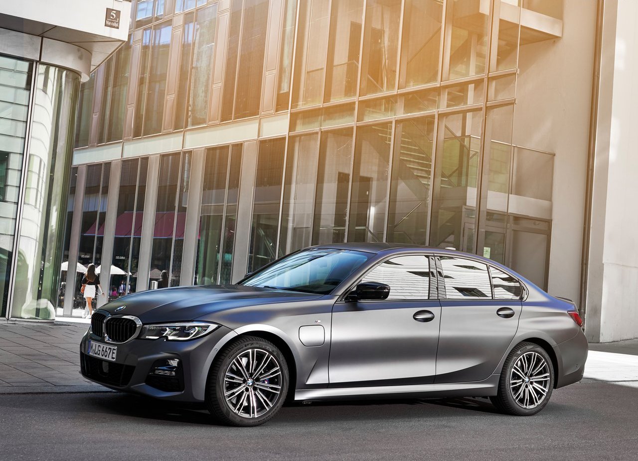 2019 - BMW 330e SEDAN, foto 9