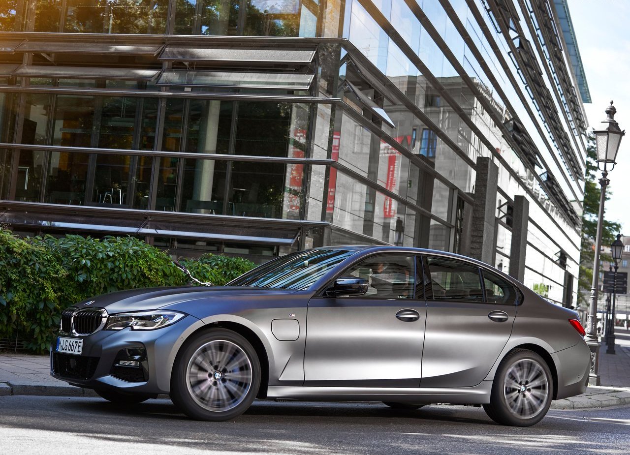 2019 - BMW 330e SEDAN, foto 10