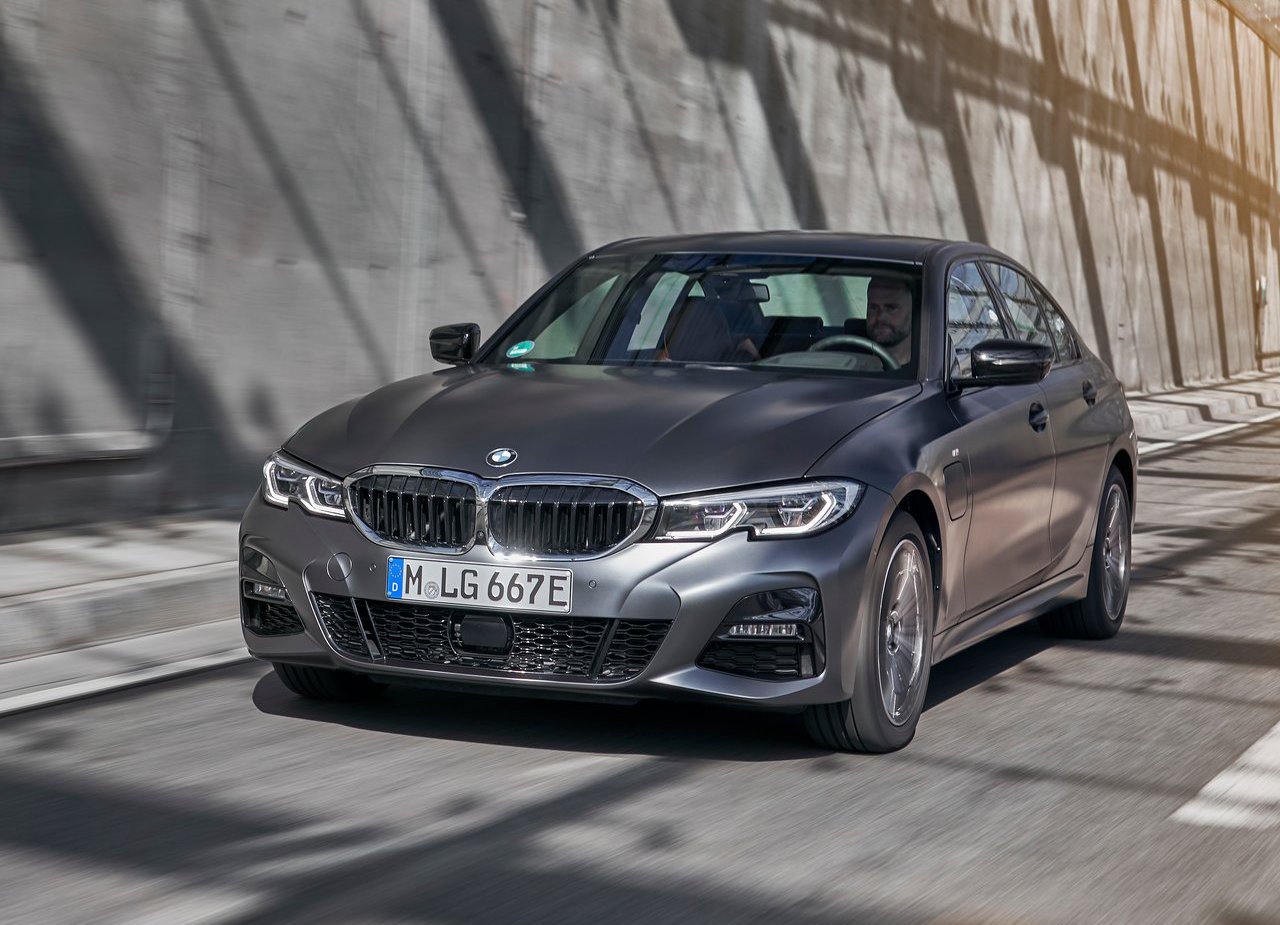 2019 - BMW 330e SEDAN, foto 13