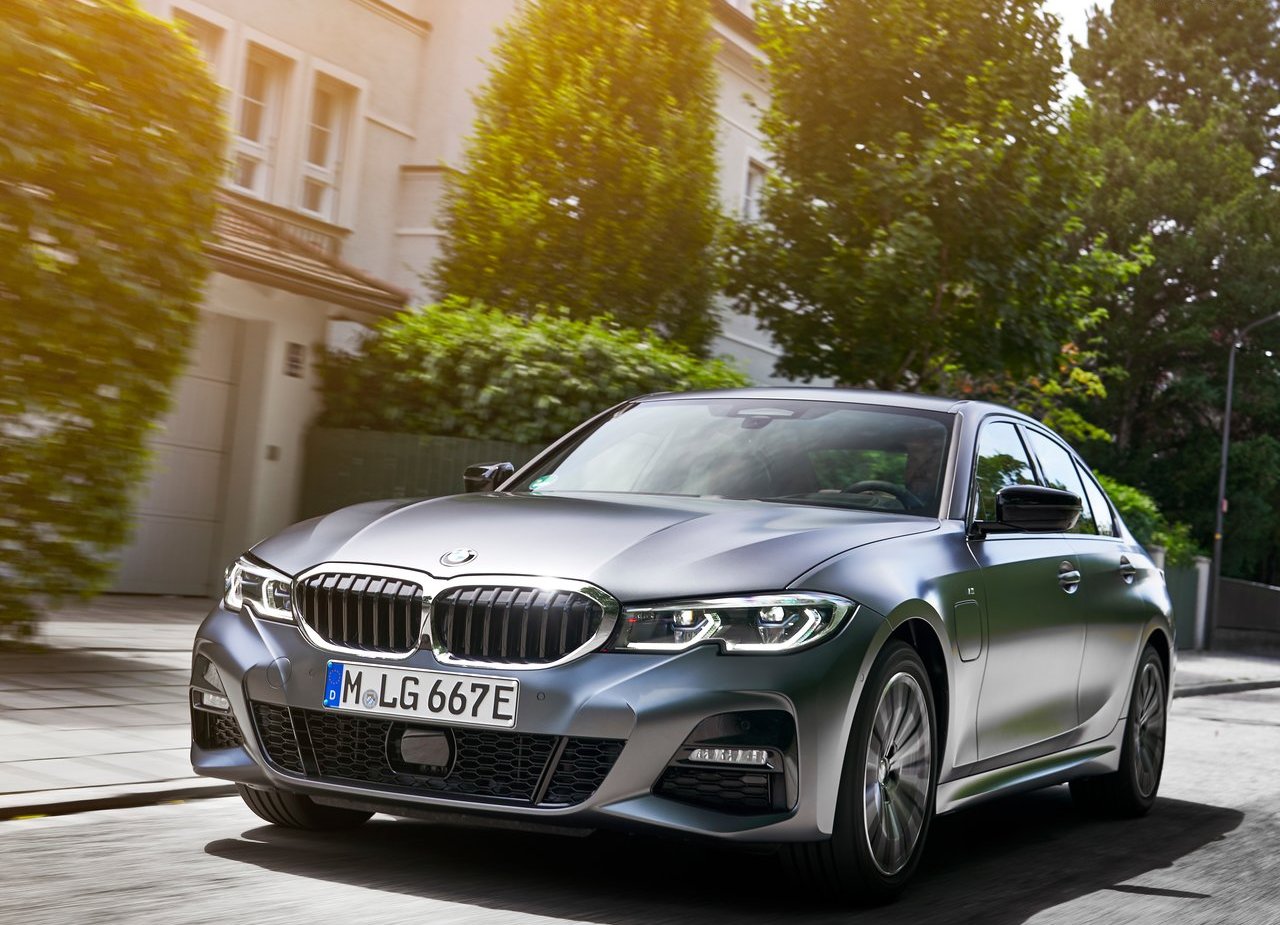 2019 - BMW 330e SEDAN, foto 16