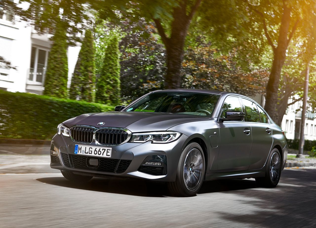 2019 - BMW 330e SEDAN, foto 17