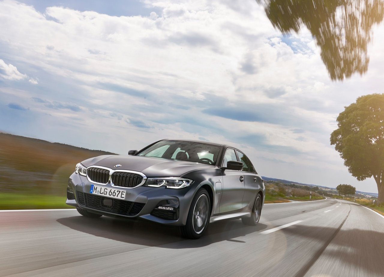 2019 - BMW 330e SEDAN, foto 24