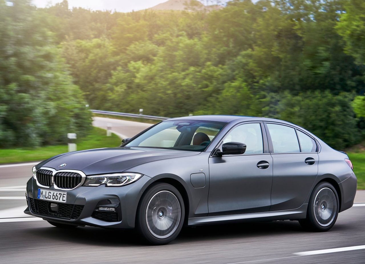 2019 - BMW 330e SEDAN, foto 29