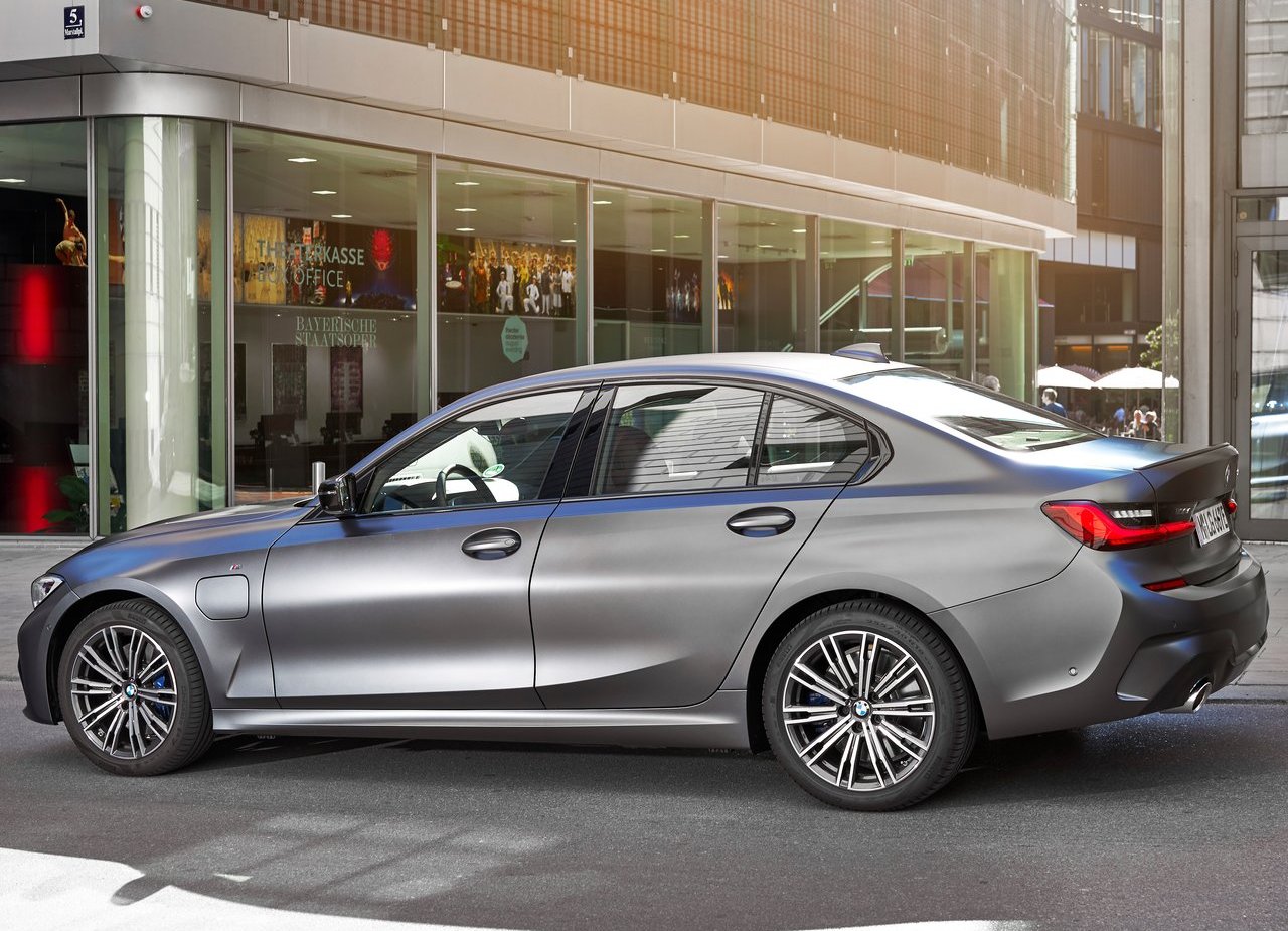 2019 - BMW 330e SEDAN, foto 50