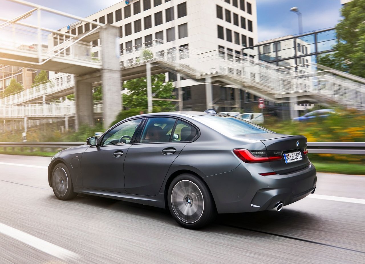 2019 - BMW 330e SEDAN, foto 51