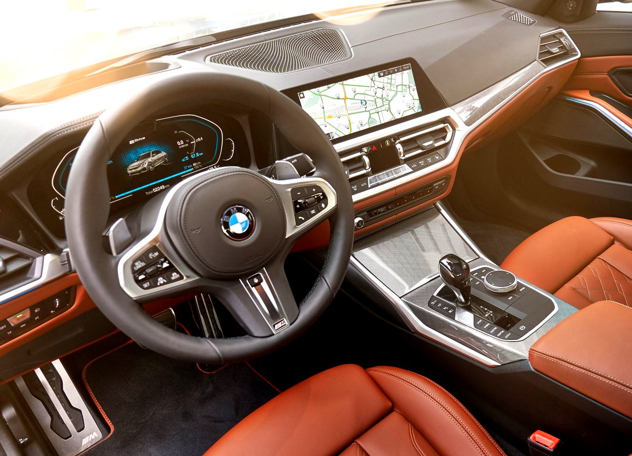 2019 - BMW 330e SEDAN, foto 62