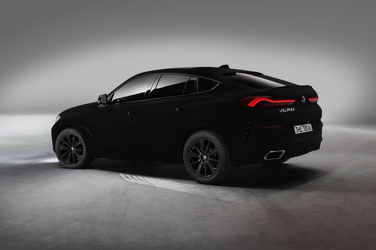 2019 - BMW X6 VANTABLACK, foto 2